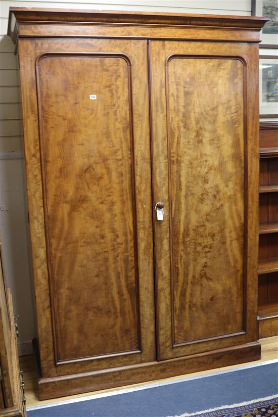 A Victorian mahogany wardrobe W.142cm